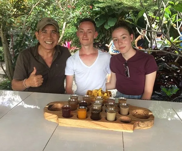 A Balinese coffee and tea tasting flight during a full-day tour